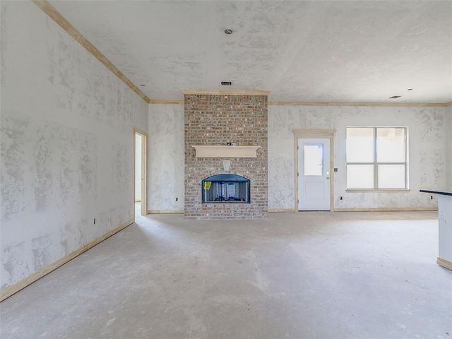 8591 Oak Tree Circle, Edmond, OK 70325