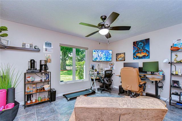 1015 VENTANA DRIVE, Ruskin, FL 33573