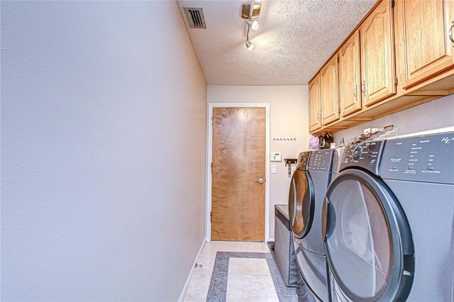 1015 VENTANA DRIVE, Ruskin, FL 33573