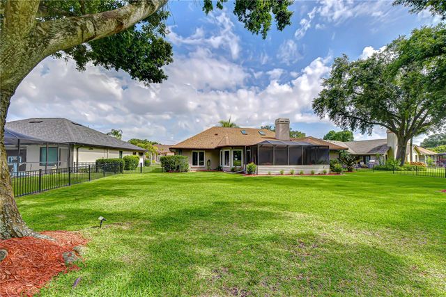 1015 VENTANA DRIVE, Ruskin, FL 33573