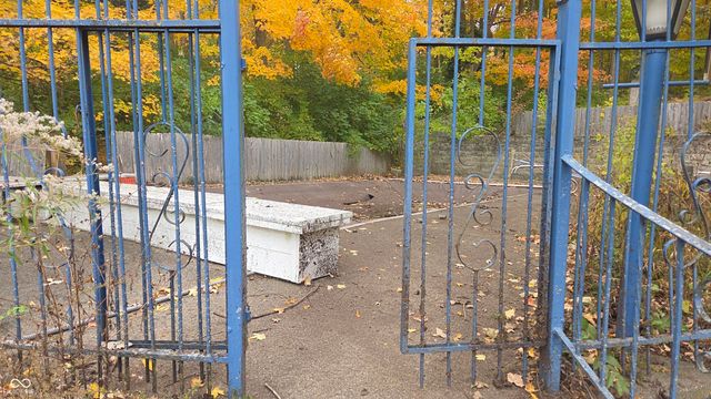 8946 Fall Creek Road, Indianapolis, IN 46256