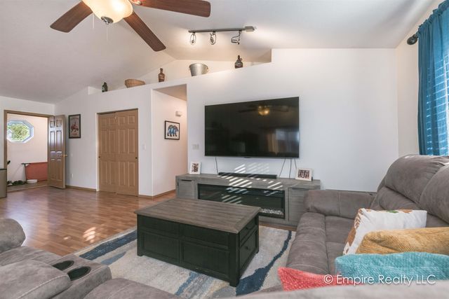 945 MARQUETTE LOOP, North Pole, AK 99705