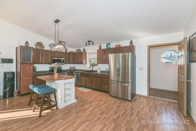 945 MARQUETTE LOOP, North Pole, AK 99705