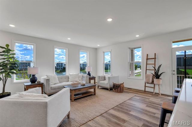 2032 Tiber Street, St Charles, MO 63301