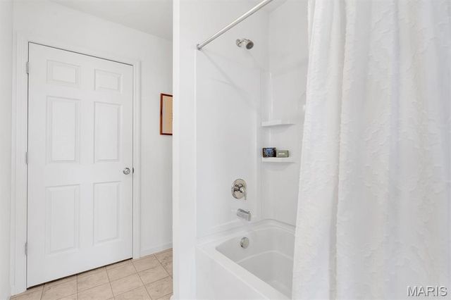 2032 Tiber Street, St Charles, MO 63301