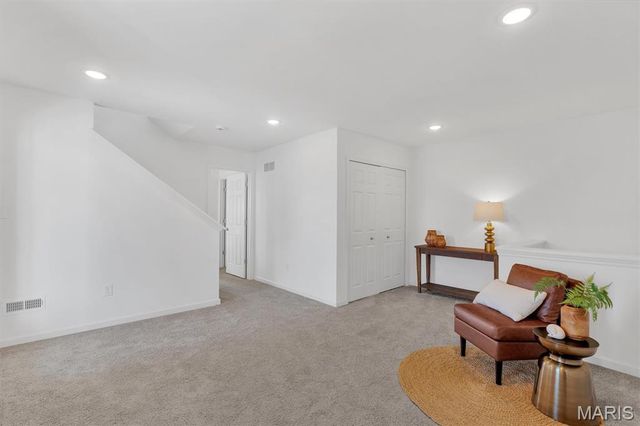 2032 Tiber Street, St Charles, MO 63301