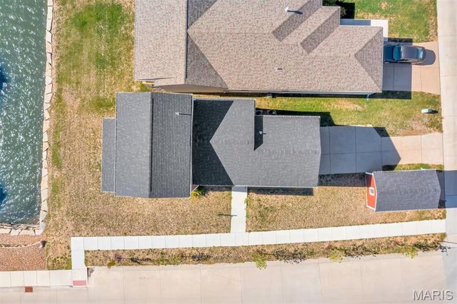 2032 Tiber Street, St Charles, MO 63301