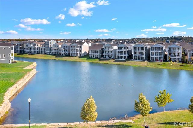 2032 Tiber Street, St Charles, MO 63301