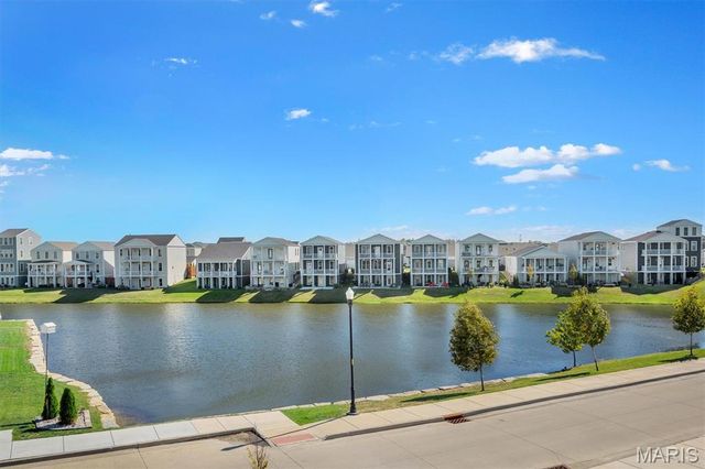 2032 Tiber Street, St Charles, MO 63301