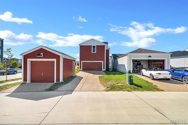 2032 Tiber Street, St Charles, MO 63301