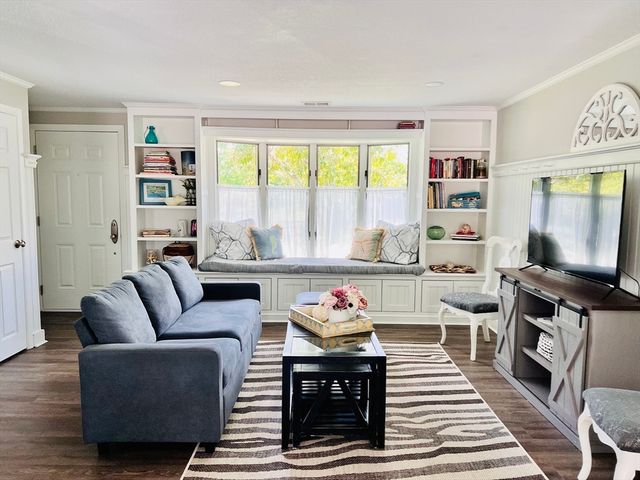 3 Mishawum Drive, Dartmouth, MA 02748