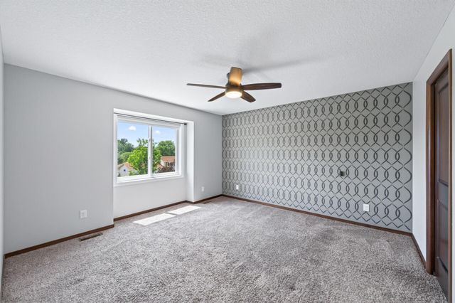 2299 Gall Avenue, Maplewood, MN 55109