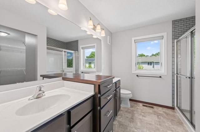 2299 Gall Avenue, Maplewood, MN 55109