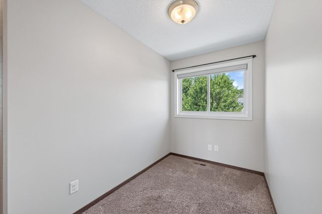 2299 Gall Avenue, Maplewood, MN 55109
