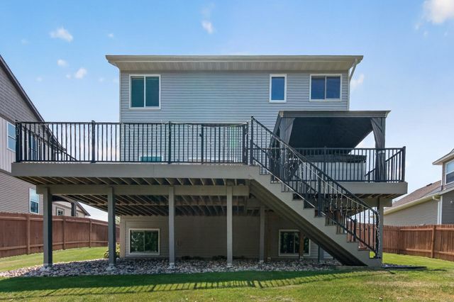 2299 Gall Avenue, Maplewood, MN 55109