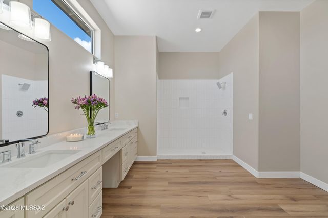 67620 E Lauren Place, Oracle, AZ 85623