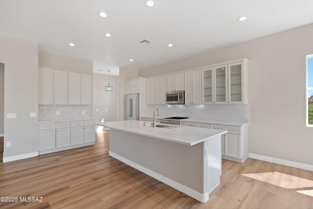 67620 E Lauren Place, Oracle, AZ 85623