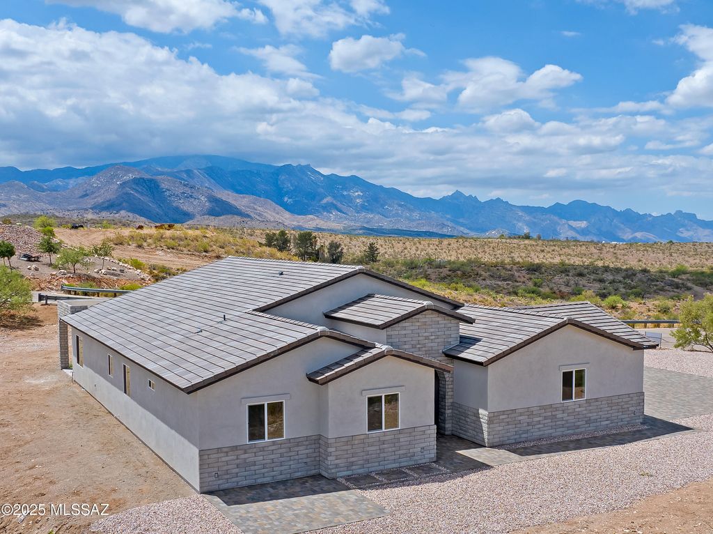 67620 E Lauren Place, Oracle, AZ 85623