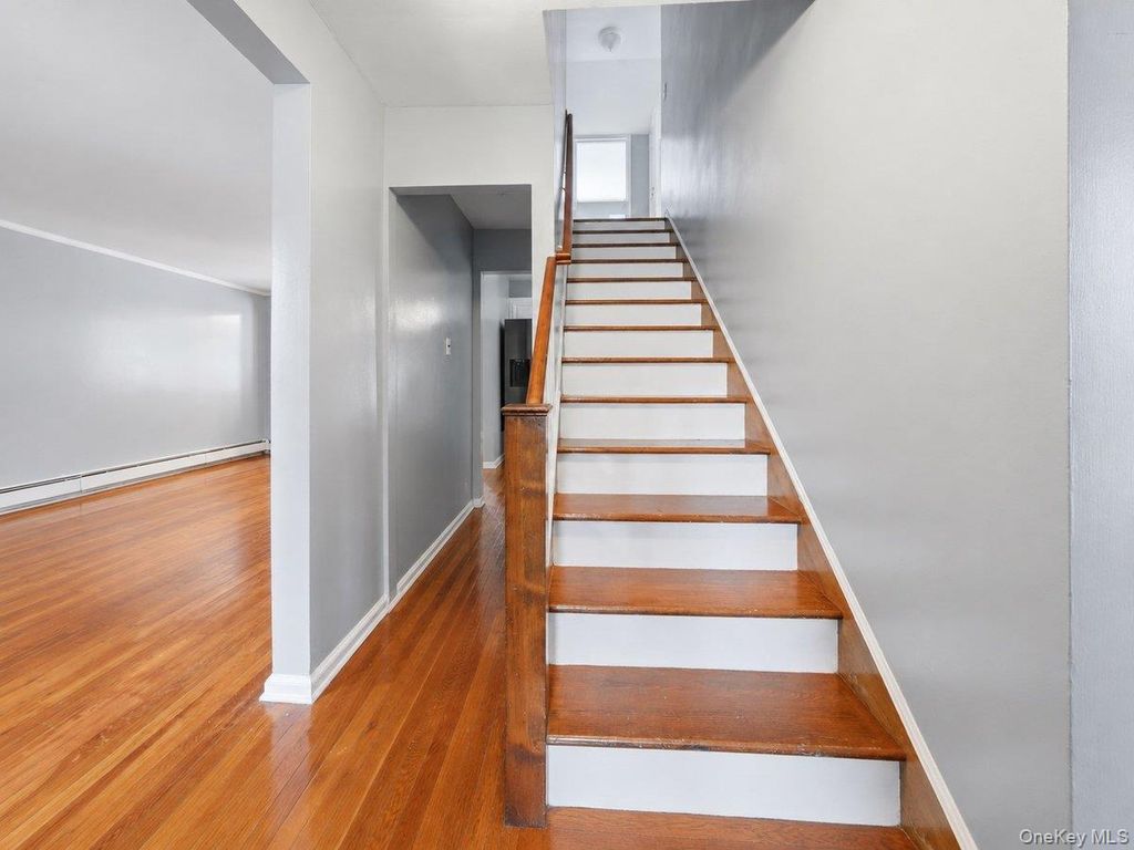 140 Whitman Road, Yonkers, NY 10710 — photo 2