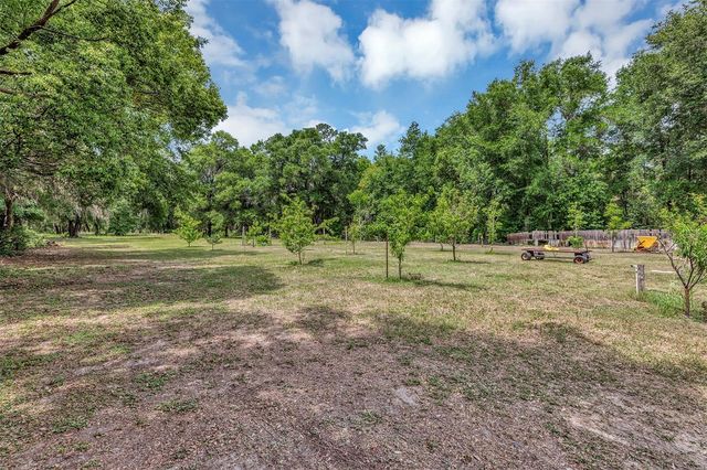 1124 USTLER ROAD, Apopka, FL 32712