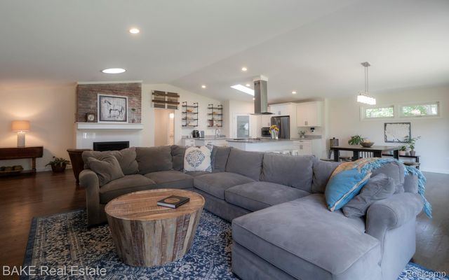 590 N Sheldon Road, Plymouth, MI 48170