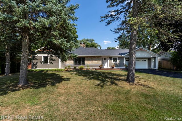 590 N Sheldon Road, Plymouth, MI 48170