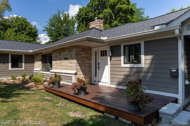 590 N Sheldon Road, Plymouth, MI 48170