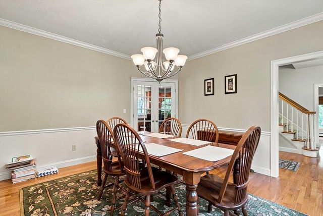 161 South St, Upton, MA 01568