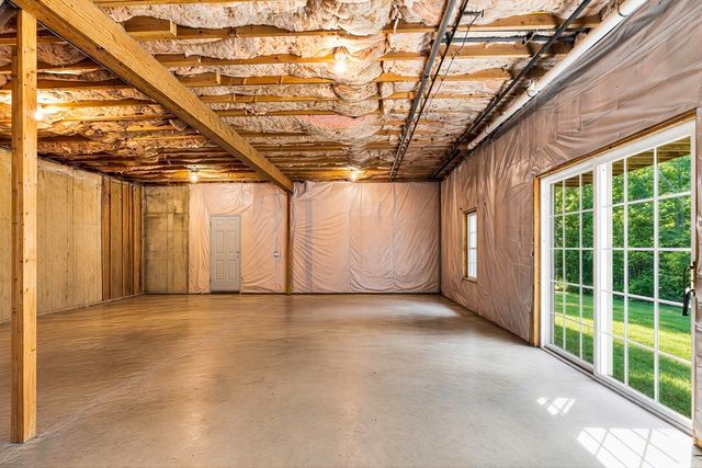 161 South St, Upton, MA 01568