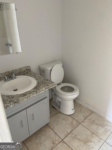 8238 Canyon Forge Drive, Riverdale, GA 30274