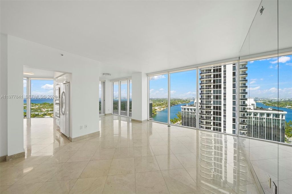 4775 Collins Ave 2507, Miami Beach, FL 33140