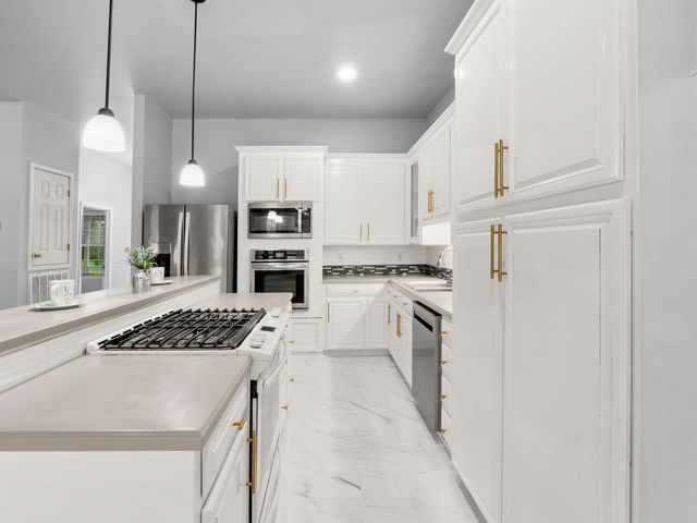 515 Noah Haymon Rd, Leesville, LA 71446