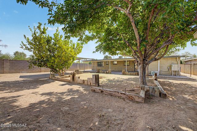 4861 S Calle Pamplona, Tucson, AZ 85714