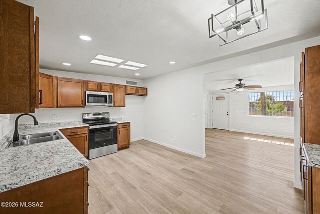 4861 S Calle Pamplona, Tucson, AZ 85714