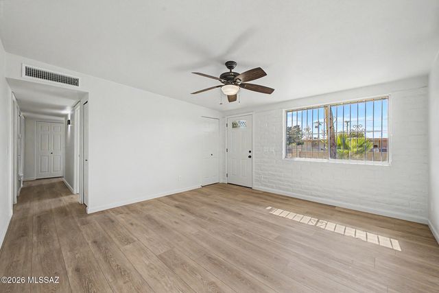 4861 S Calle Pamplona, Tucson, AZ 85714