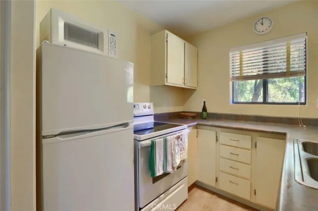 43016 Sunshine Mountain, Oakhurst, CA 93644