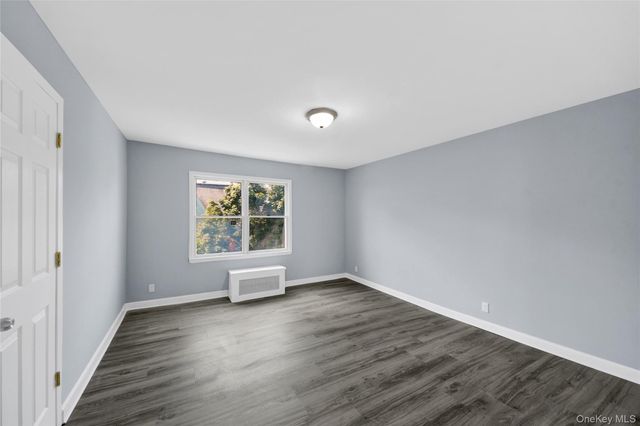 40 Amackassin Terrace, Yonkers, NY 10703