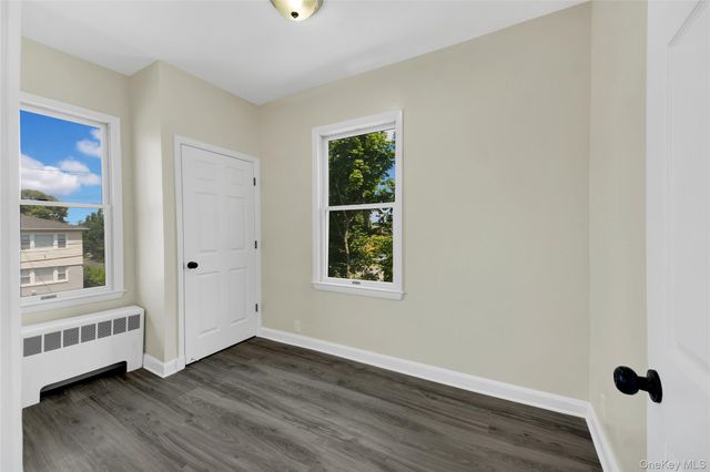 40 Amackassin Terrace, Yonkers, NY 10703