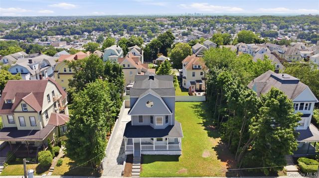 40 Amackassin Terrace, Yonkers, NY 10703