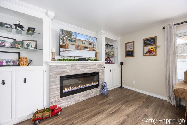 8511 Riverest Drive, Portland, MI 48875