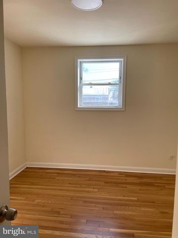 2410 LEWISDALE DR, Hyattsville, MD 20783