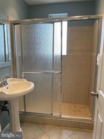 2410 LEWISDALE DR, Hyattsville, MD 20783