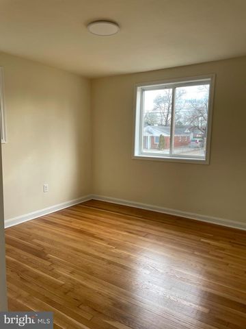 2410 LEWISDALE DR, Hyattsville, MD 20783