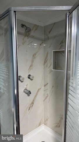 2410 LEWISDALE DR, Hyattsville, MD 20783