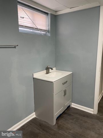 2410 LEWISDALE DR, Hyattsville, MD 20783