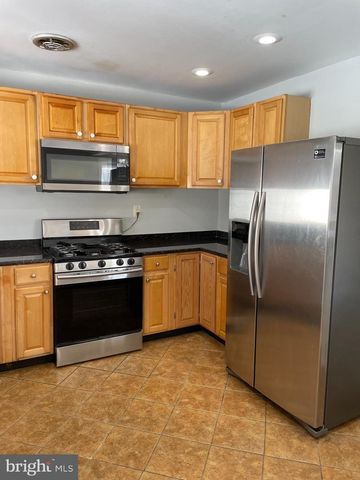 2410 LEWISDALE DR, Hyattsville, MD 20783