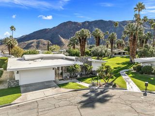 2450 Camino Vida, Palm Springs, CA 92264