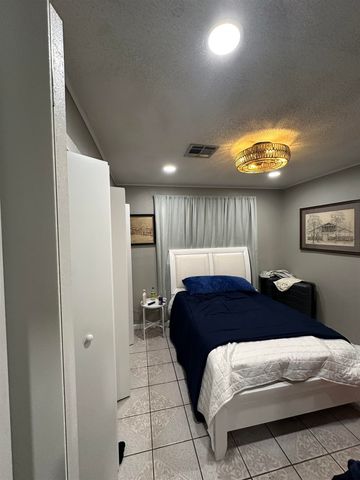 113 Dover Dr, Houma, LA 70363