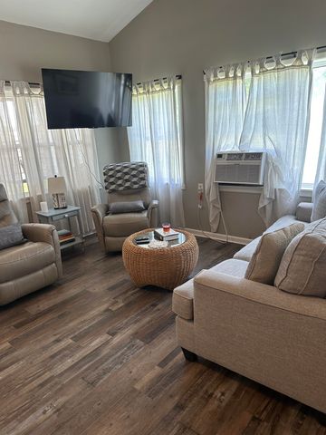 113 Dover Dr, Houma, LA 70363