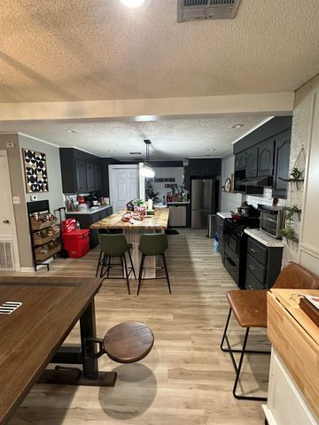 113 Dover Dr, Houma, LA 70363